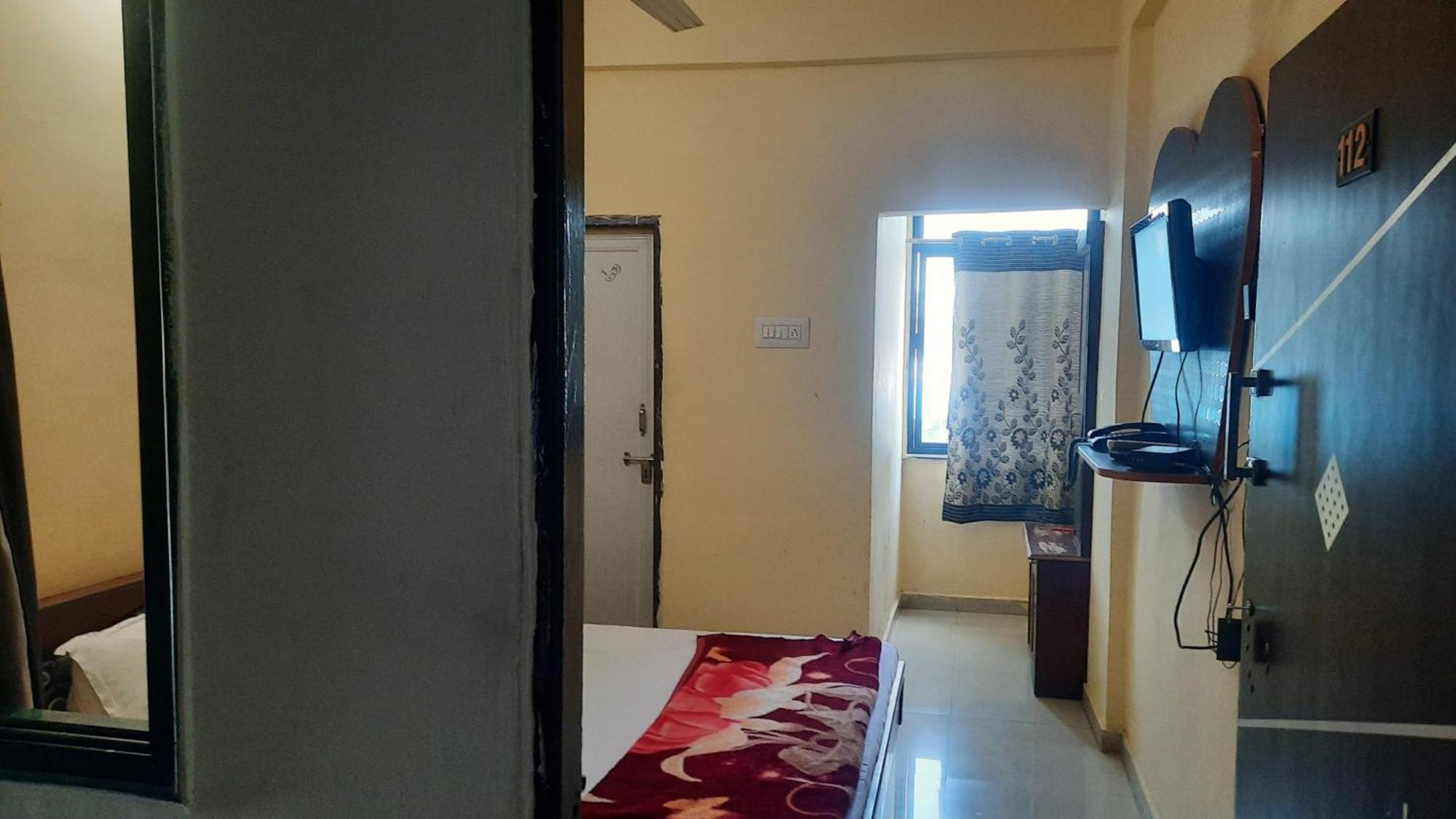 Hotel Rajtilak Guest House Vadali 외부 사진